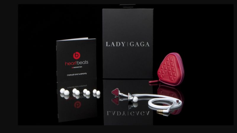 Đến năm 2009, tai nghe Heartbeats kết hợp với Lady Gaga được ra mắt