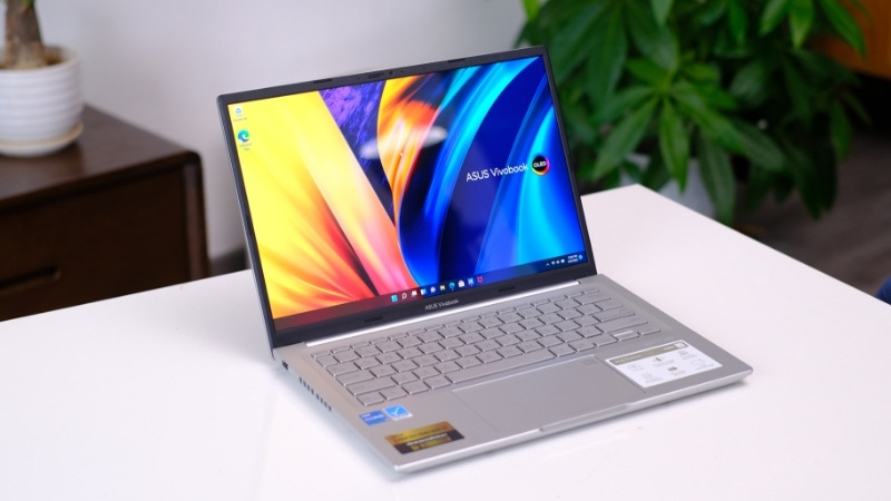 Vivobook là dòng laptop thích hợp cho người dùng học sinh, sinh viên