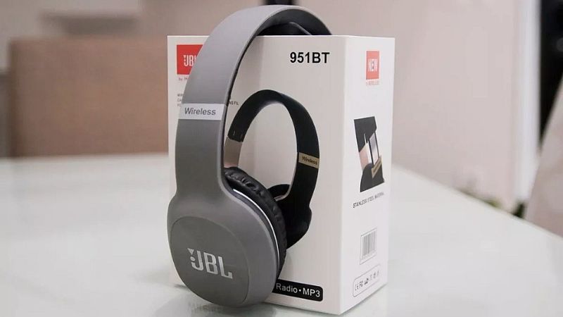 Tai nghe JBL chụp tai