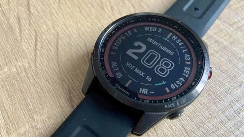 Trang bị thêm đèn pin mới ở phiên bản Garmin Fenix 7X Sapphire Solar