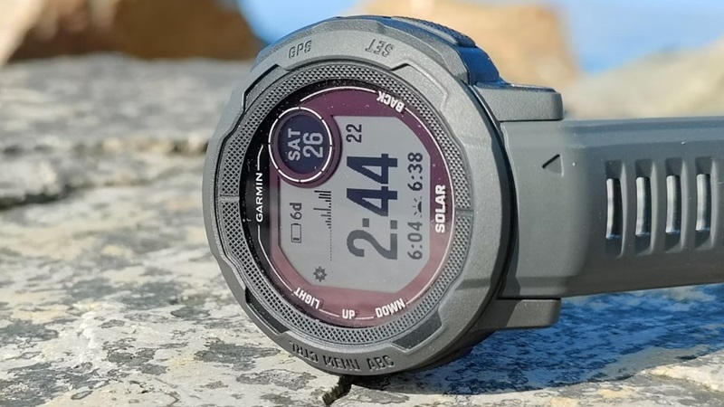 Garmin Instinct Standard có đầy đủ các tính năng cần thiết